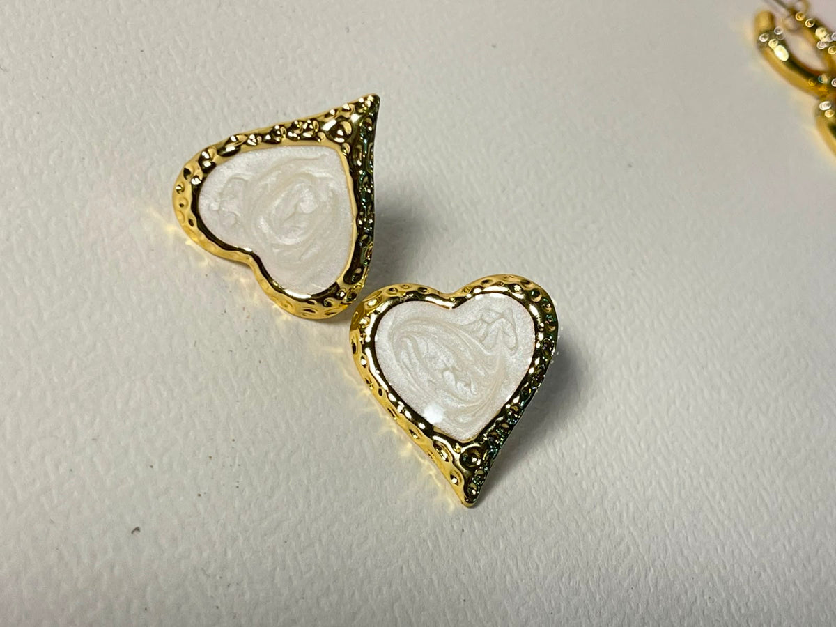 Heart Shape Gold Stud Earrings - Pearl Enamel