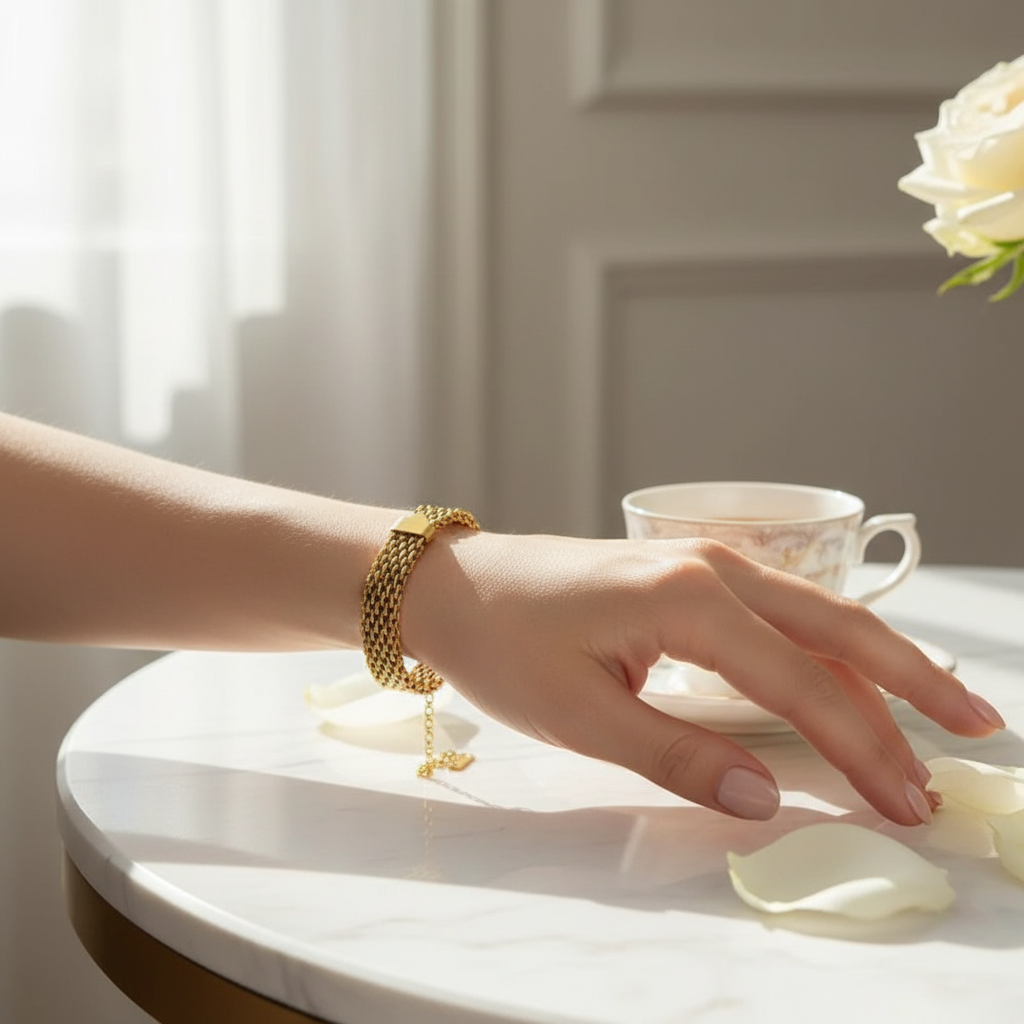 Italian Mesh Gold Bracelet - lifestyle shot on wrist