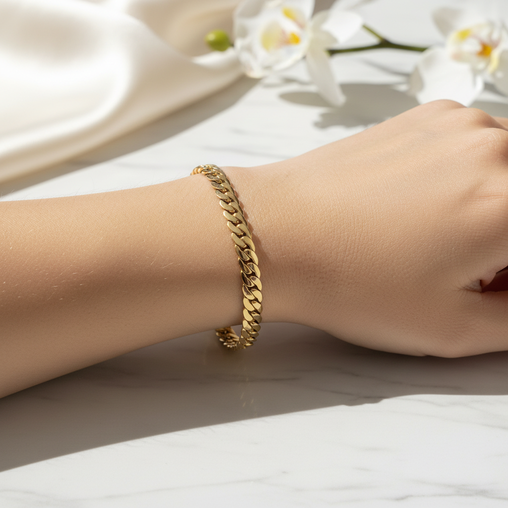Miami Chain Bracelet - Lifestyle Wrist Shot